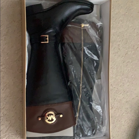 Michael Kors Stockard Boot - Picture 1 of 5